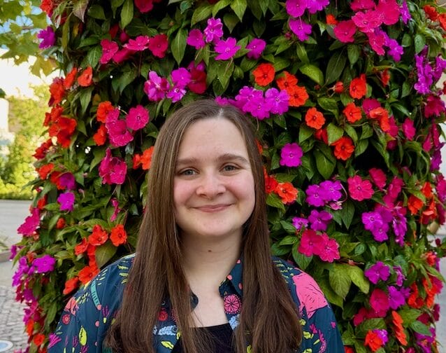 evie-valedictorian-photo